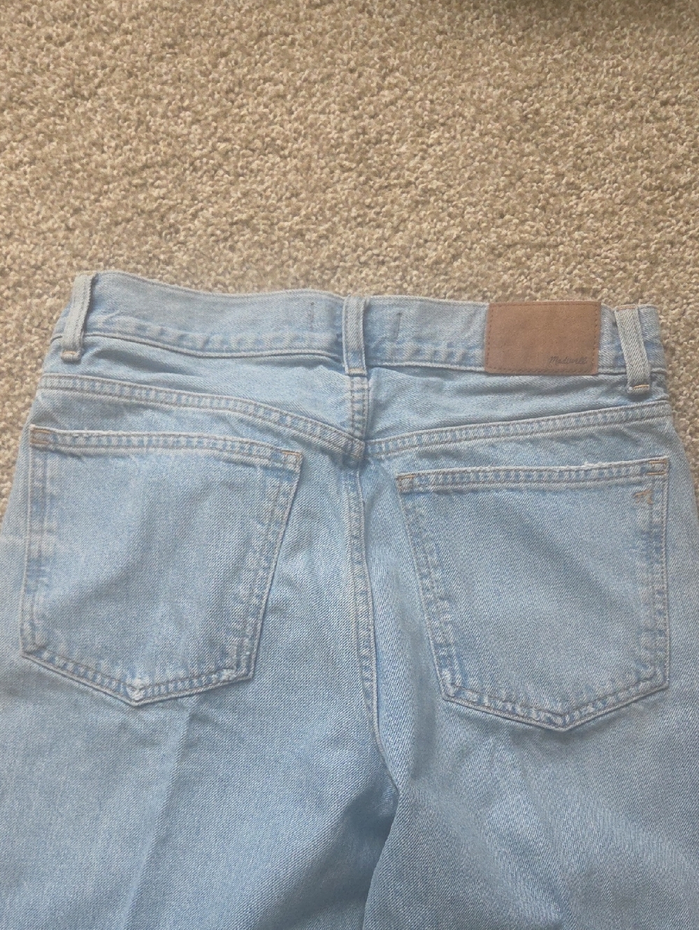 Madewell Low-Slung Baggy Crop Jeans - Light Blue - Picture 8 of 8